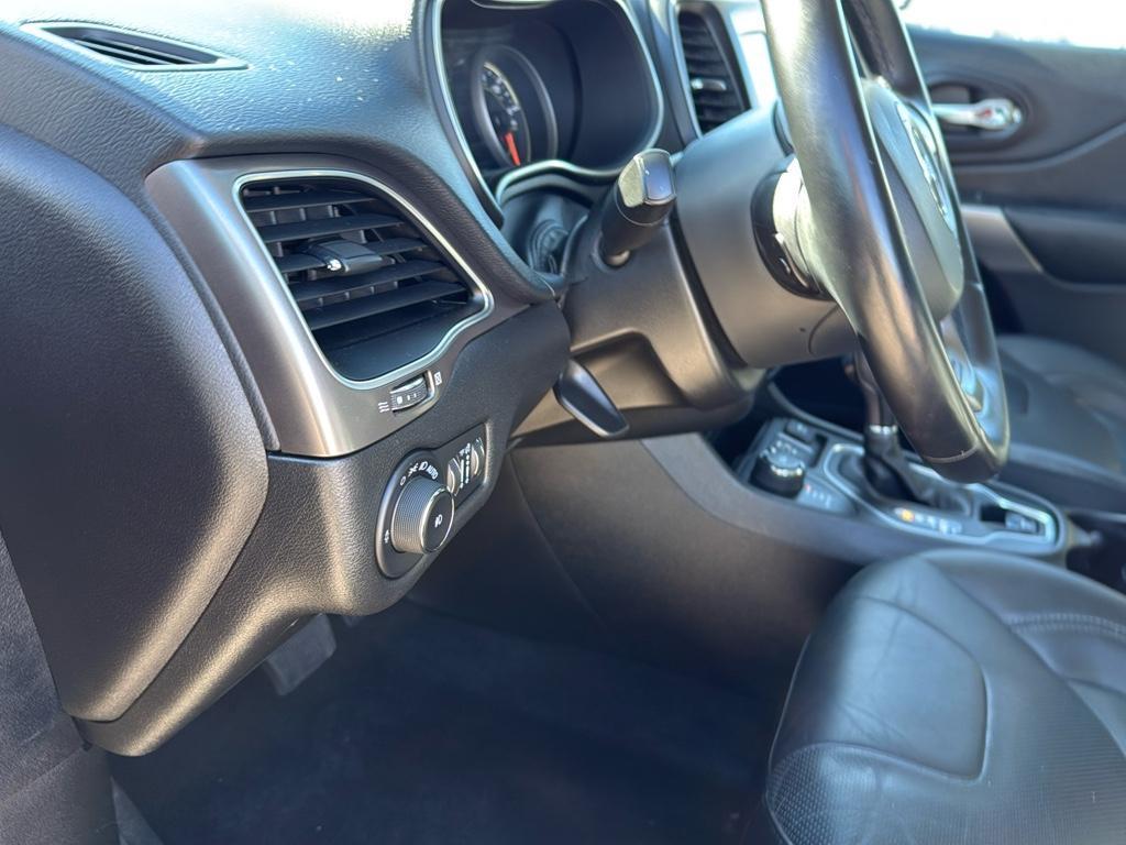 used 2021 Jeep Cherokee car, priced at $21,695