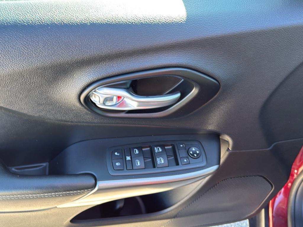 used 2021 Jeep Cherokee car, priced at $21,695