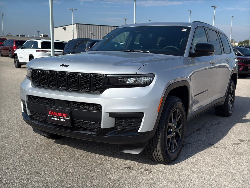 new 2025 Jeep Grand Cherokee L car, priced at $48,438