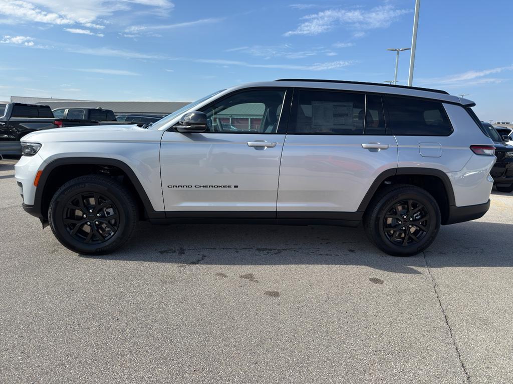 new 2025 Jeep Grand Cherokee L car, priced at $48,438