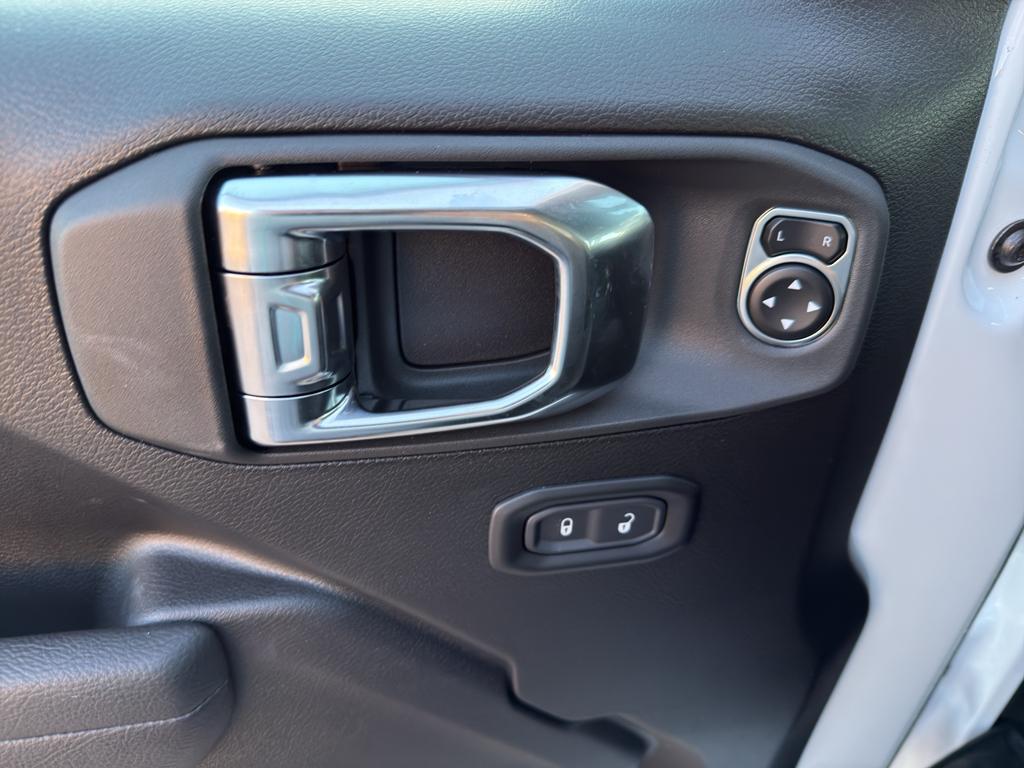 new 2025 Jeep Gladiator car, priced at $53,249