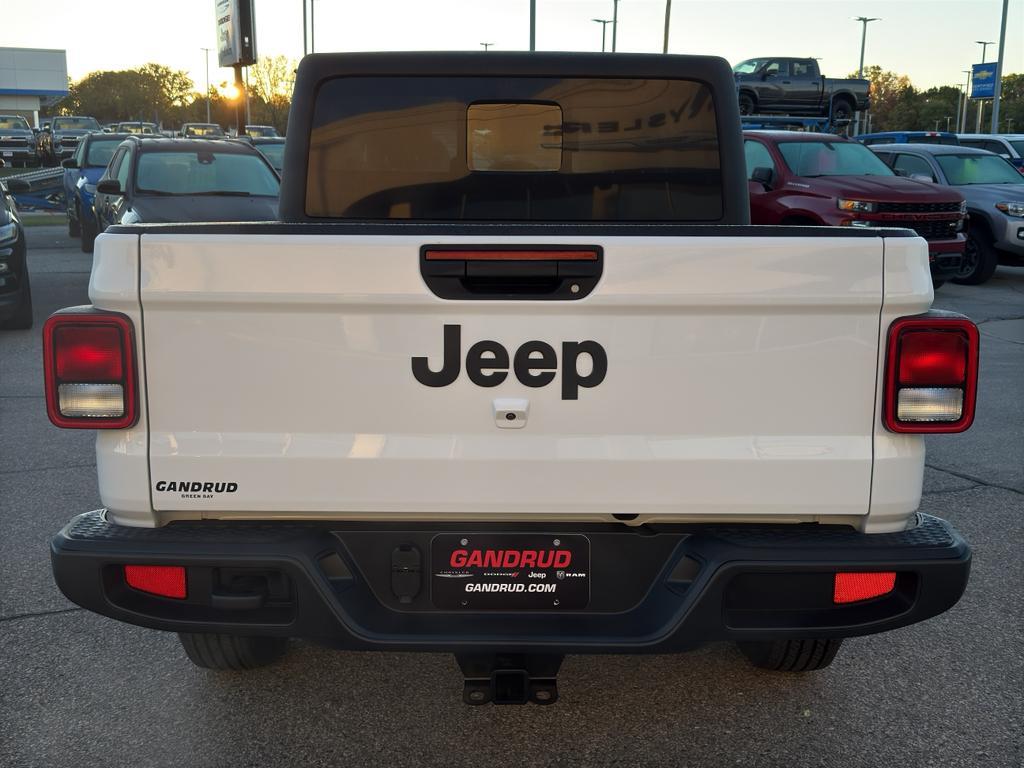 new 2025 Jeep Gladiator car, priced at $53,249