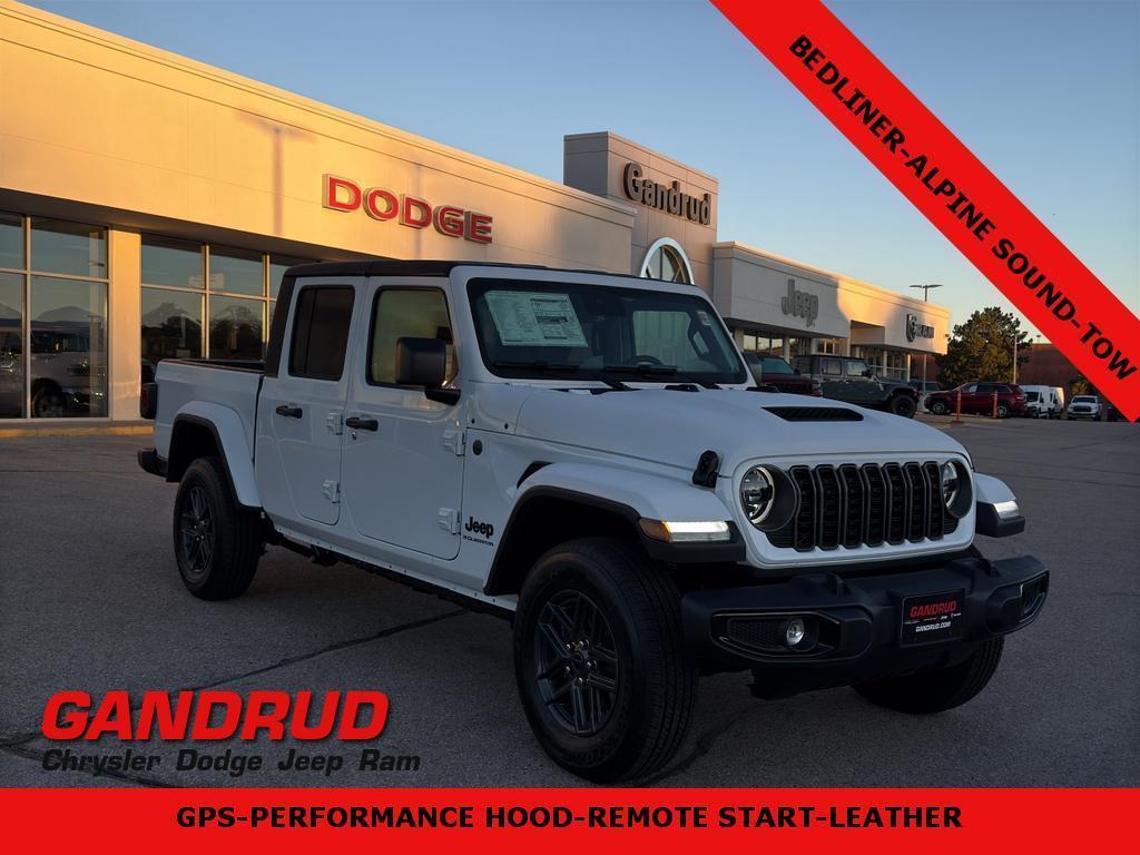 new 2025 Jeep Gladiator car, priced at $53,249