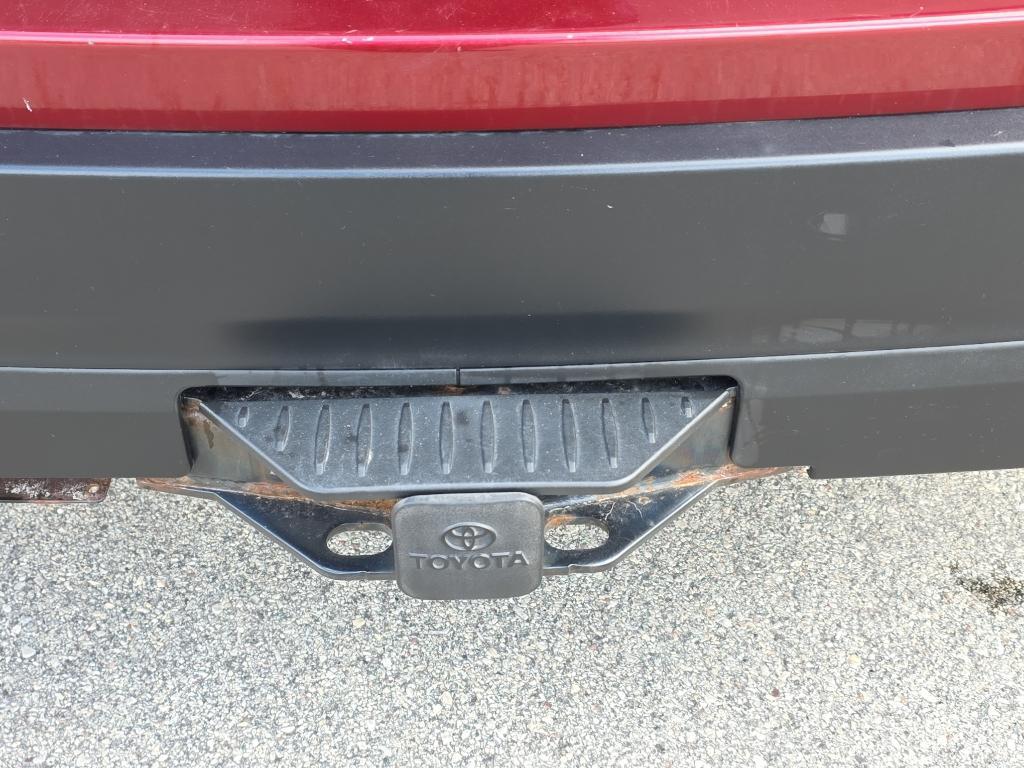 used 2018 Toyota Highlander car, priced at $24,995