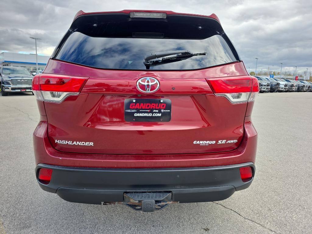 used 2018 Toyota Highlander car, priced at $24,995