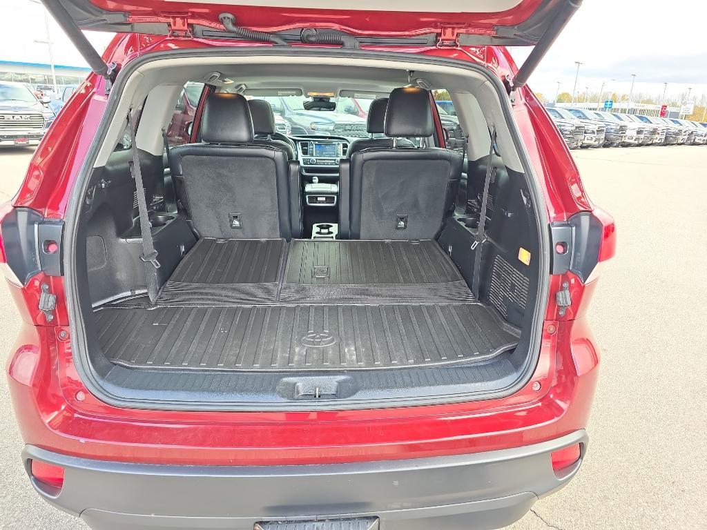 used 2018 Toyota Highlander car, priced at $24,995