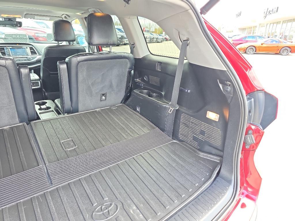 used 2018 Toyota Highlander car, priced at $24,995
