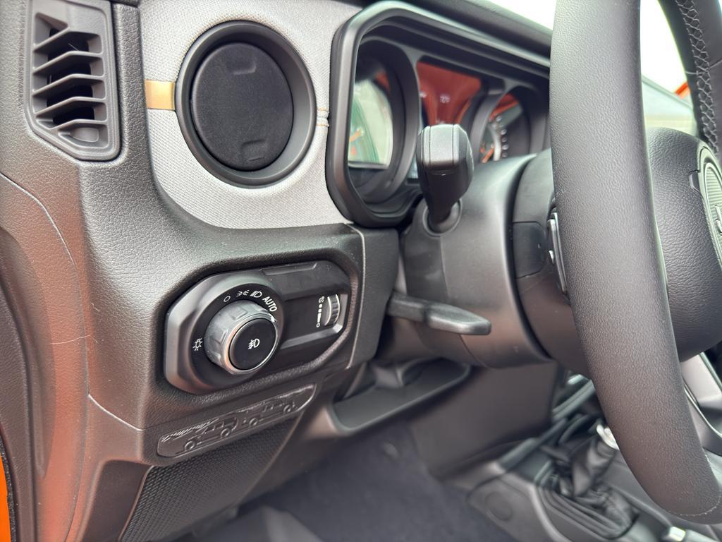 new 2025 Jeep Wrangler car, priced at $54,540