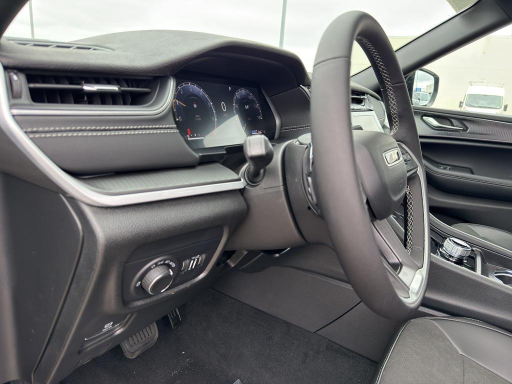 new 2025 Jeep Grand Cherokee L car, priced at $49,418