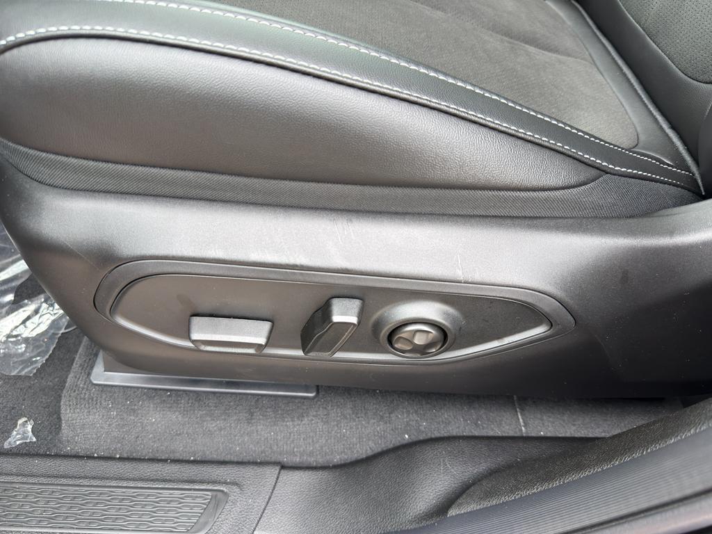 new 2025 Jeep Grand Cherokee L car, priced at $49,418