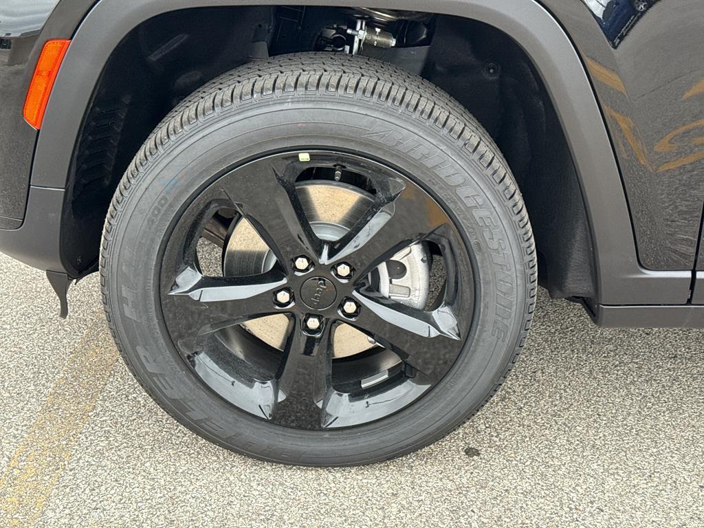 new 2025 Jeep Grand Cherokee L car, priced at $49,418