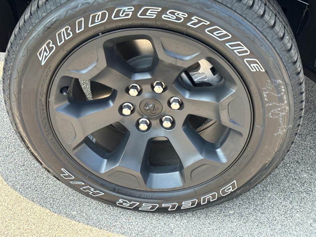 new 2025 Ram 1500 car, priced at $57,527
