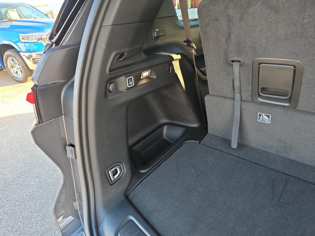 new 2025 Jeep Grand Cherokee L car, priced at $46,499