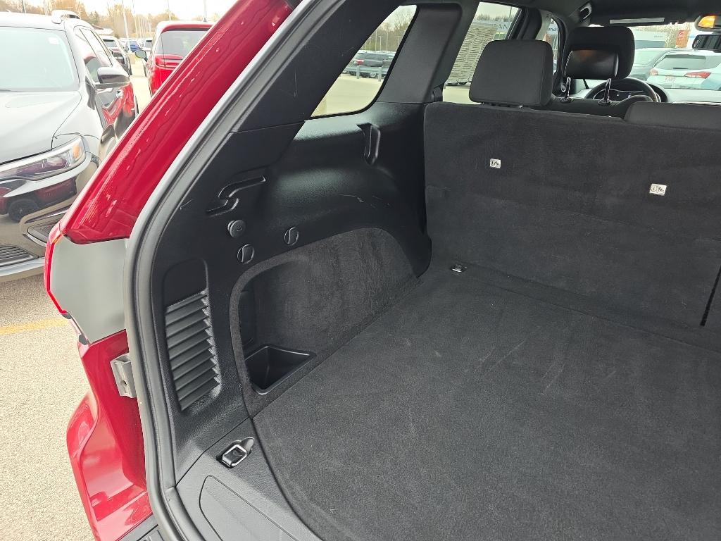 used 2015 Jeep Grand Cherokee car, priced at $9,995