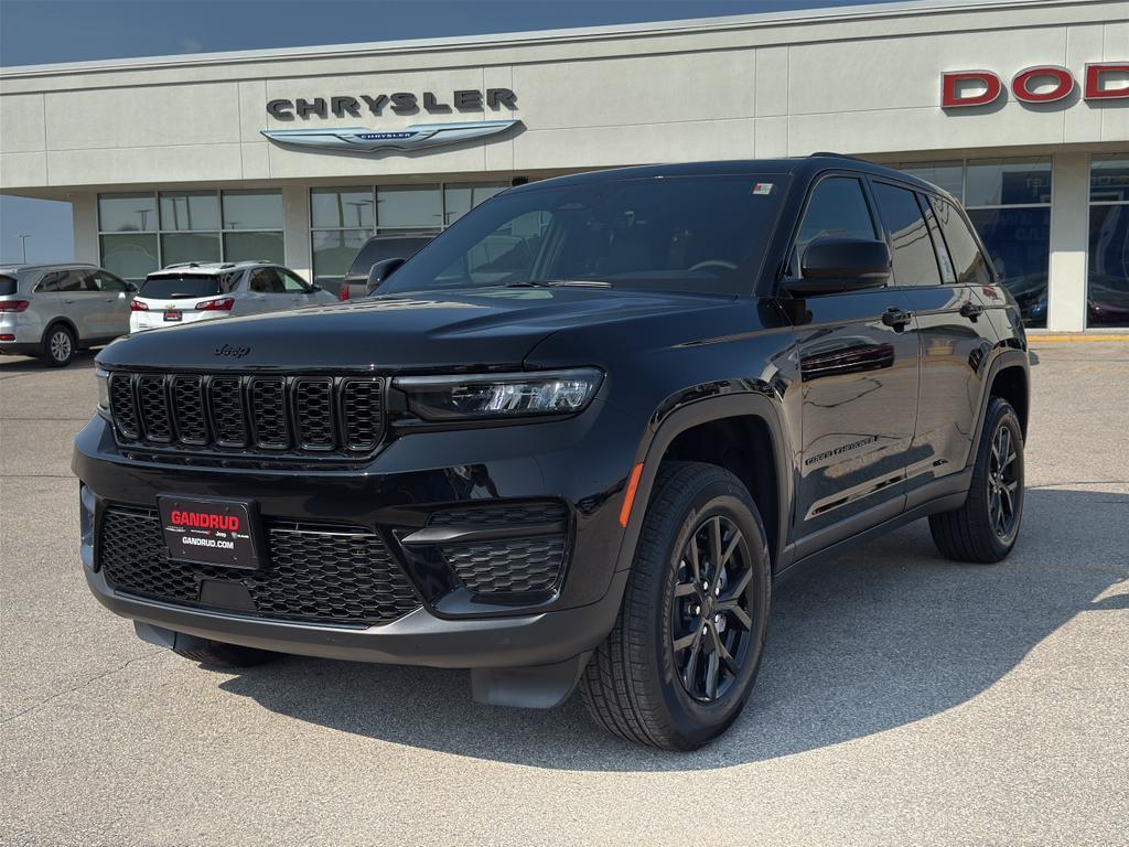 new 2025 Jeep Grand Cherokee car, priced at $45,478