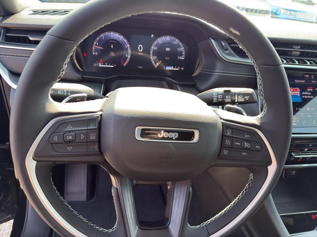 new 2025 Jeep Grand Cherokee car, priced at $45,478