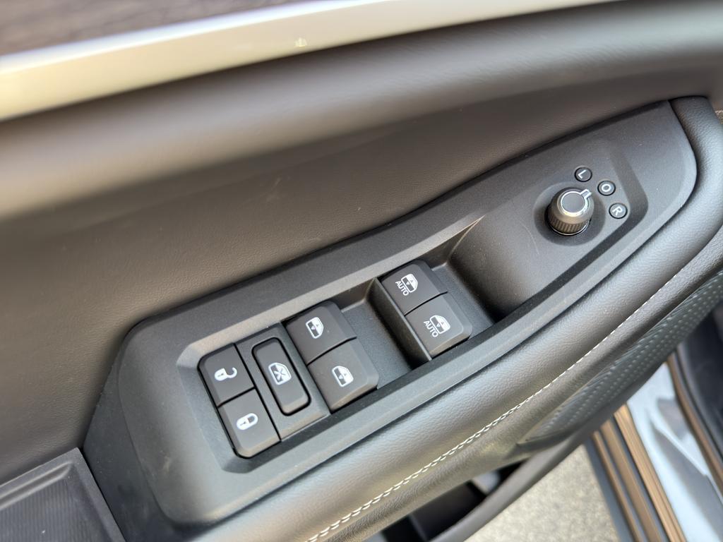 new 2025 Jeep Grand Cherokee L car, priced at $49,920