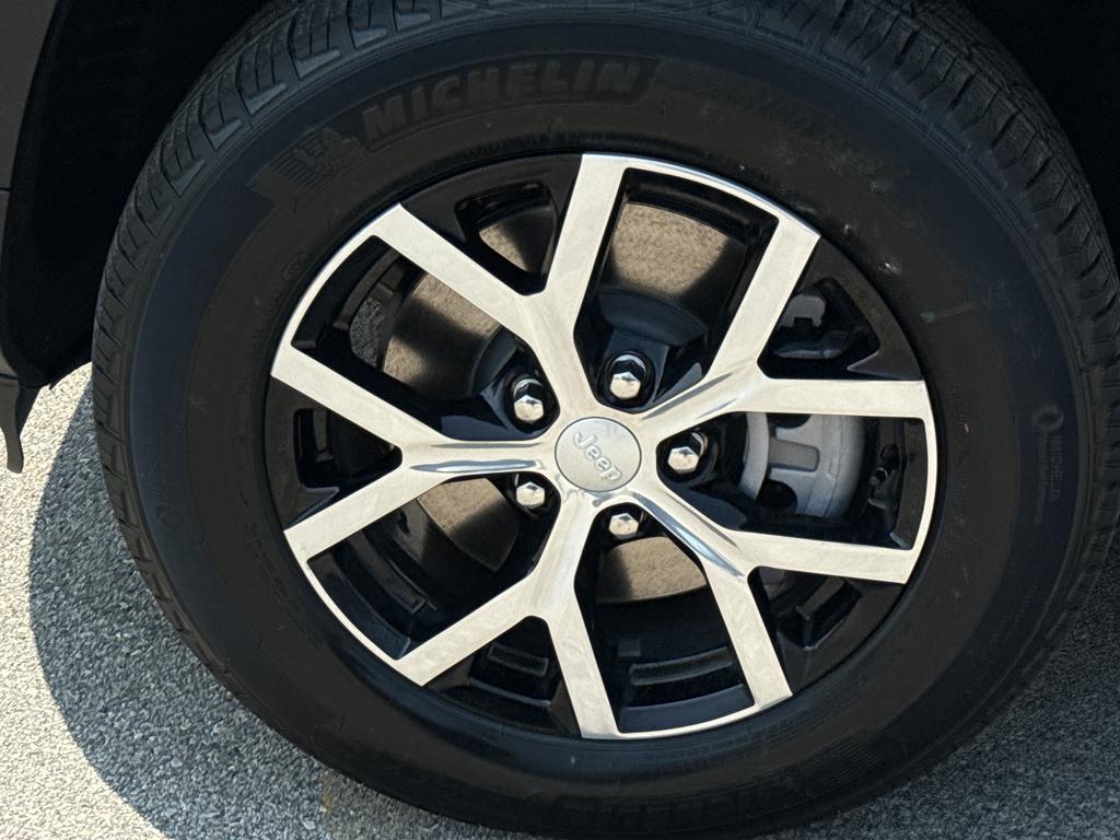 new 2025 Jeep Grand Cherokee L car, priced at $49,920