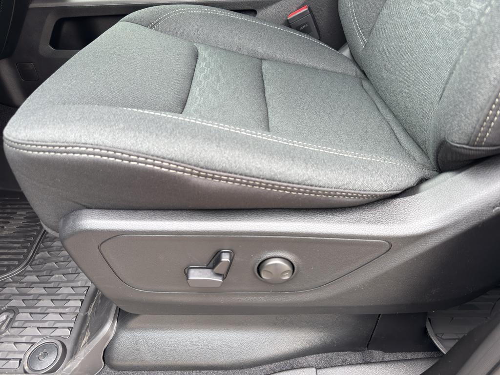 new 2025 Ram 1500 car, priced at $61,598
