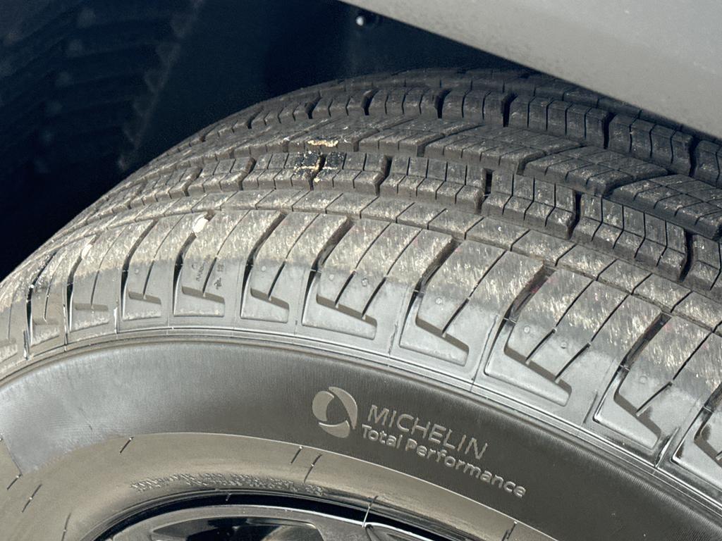 new 2025 Jeep Grand Cherokee L car