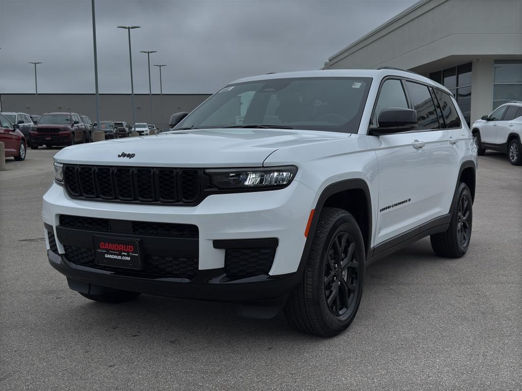 new 2025 Jeep Grand Cherokee L car