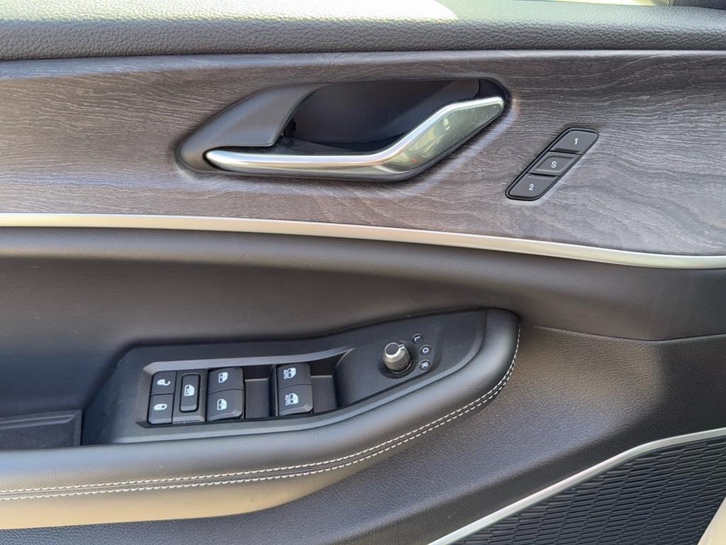 new 2025 Jeep Grand Cherokee L car, priced at $55,435