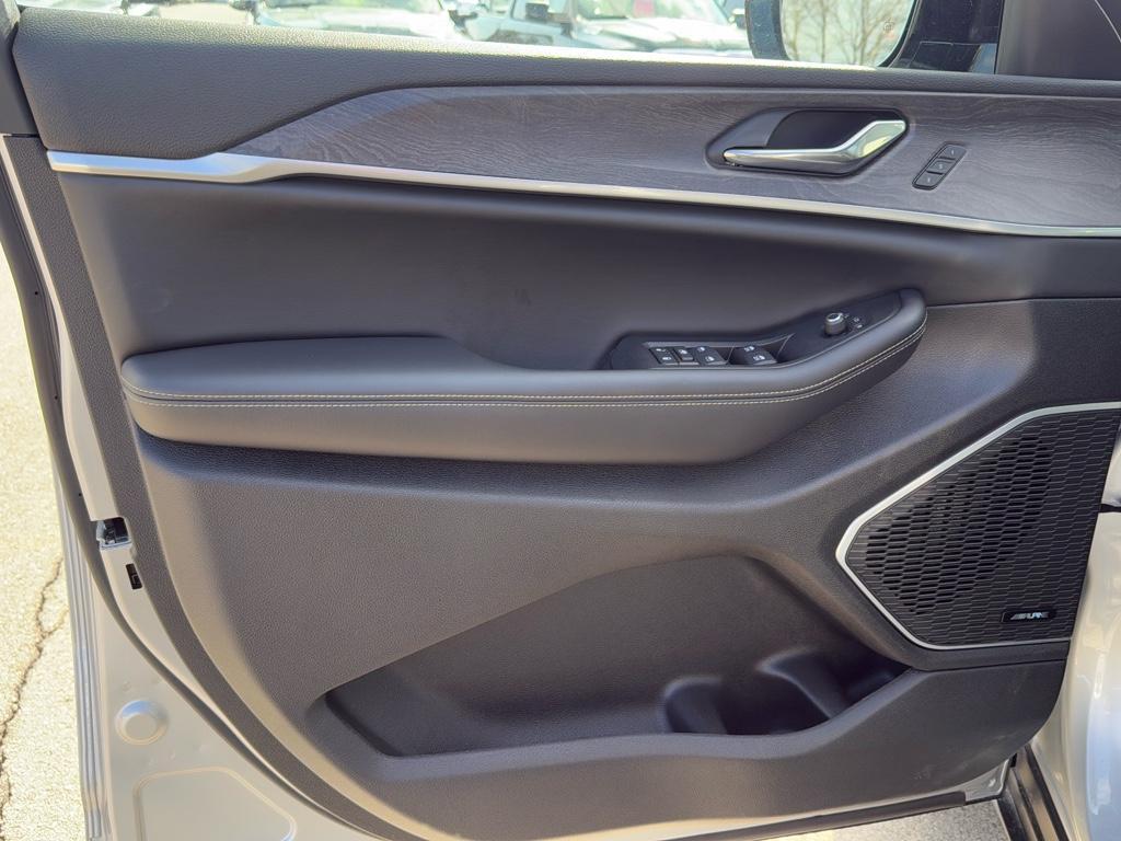 new 2025 Jeep Grand Cherokee L car, priced at $55,435