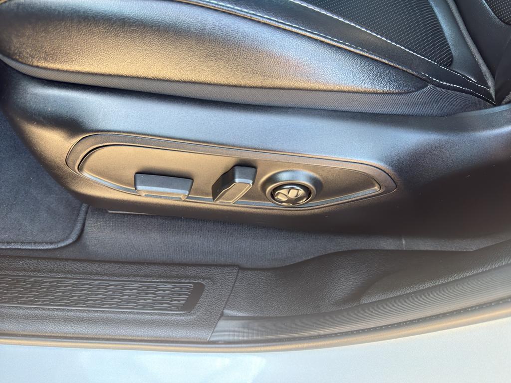 used 2024 Jeep Grand Cherokee L car, priced at $40,195