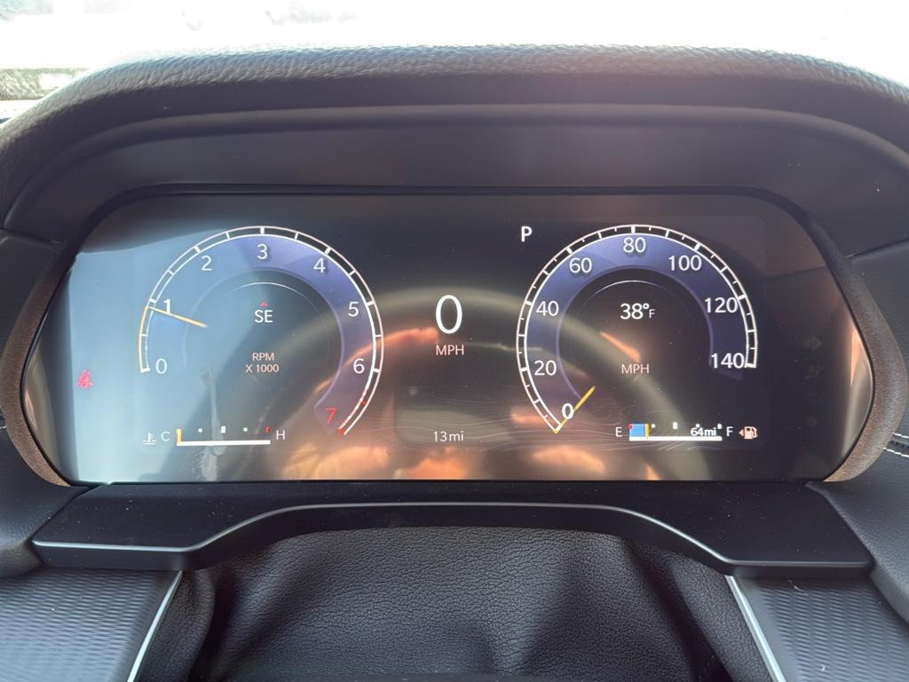 new 2025 Jeep Grand Cherokee car, priced at $37,888