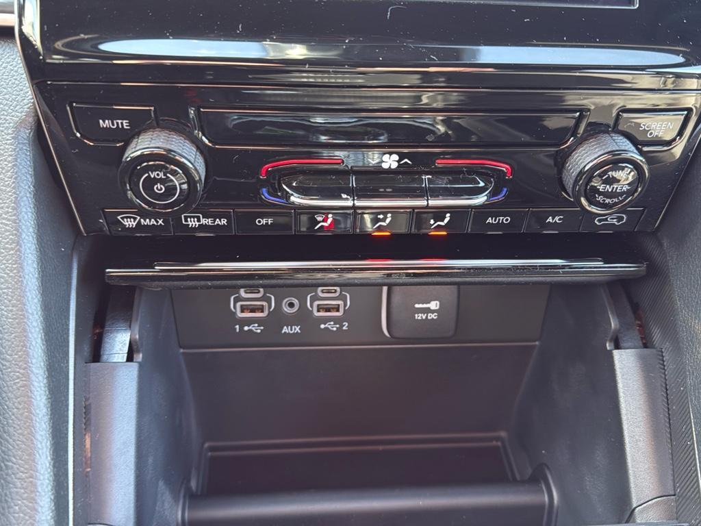 new 2025 Jeep Grand Cherokee car, priced at $37,888