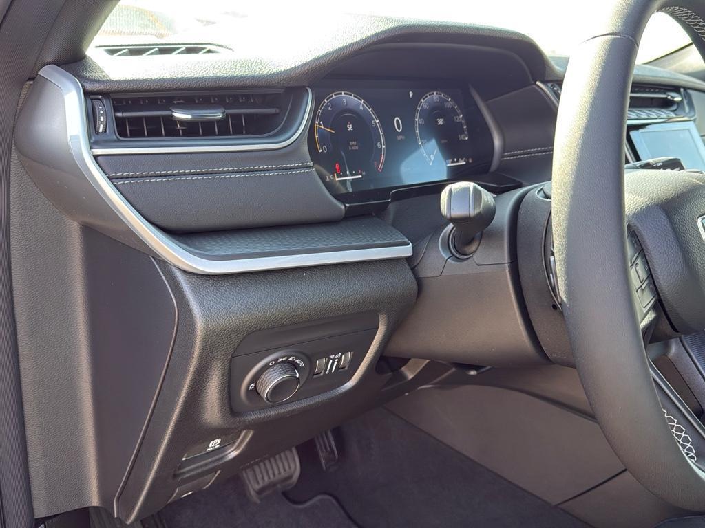 new 2025 Jeep Grand Cherokee car, priced at $37,888