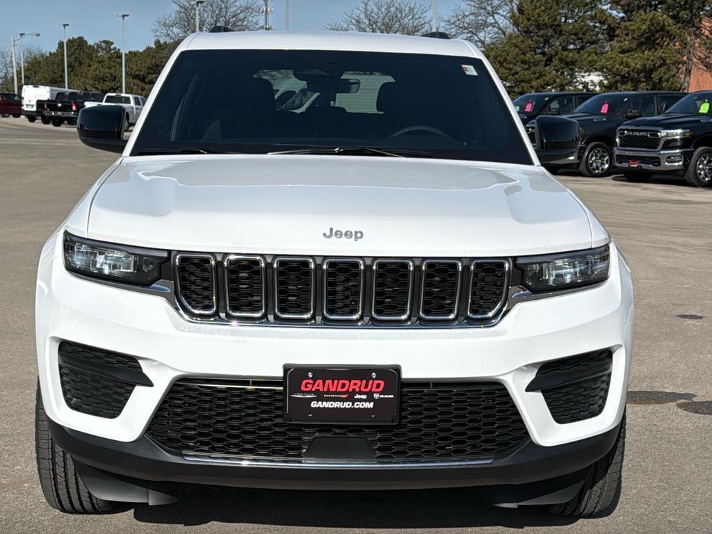 new 2025 Jeep Grand Cherokee car, priced at $37,888