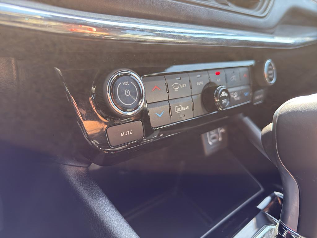 used 2022 Jeep Compass car, priced at $25,495