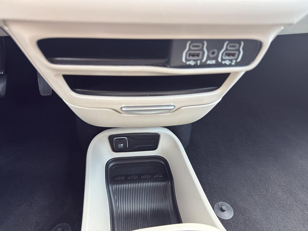 used 2023 Chrysler Pacifica car, priced at $29,995