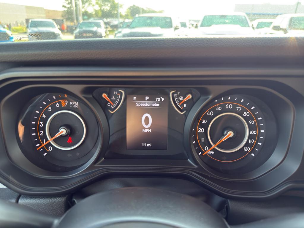 new 2025 Jeep Gladiator car, priced at $46,823