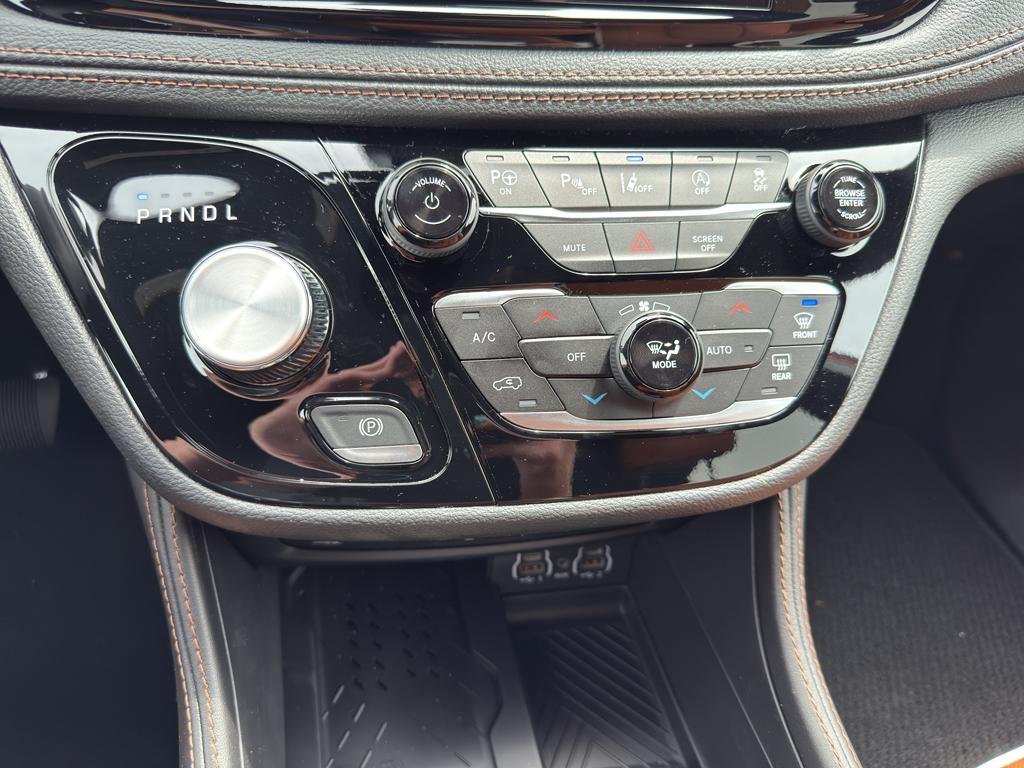 new 2025 Chrysler Pacifica car, priced at $57,920