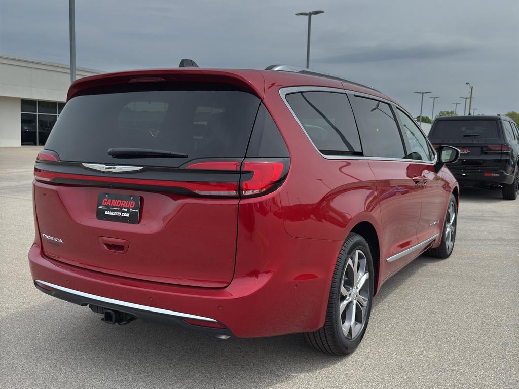 new 2025 Chrysler Pacifica car, priced at $57,920