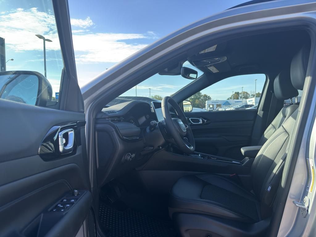 new 2026 Jeep Compass car, priced at $37,879