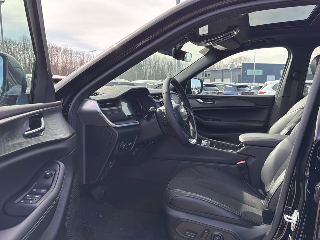 new 2025 Jeep Grand Cherokee L car, priced at $48,718