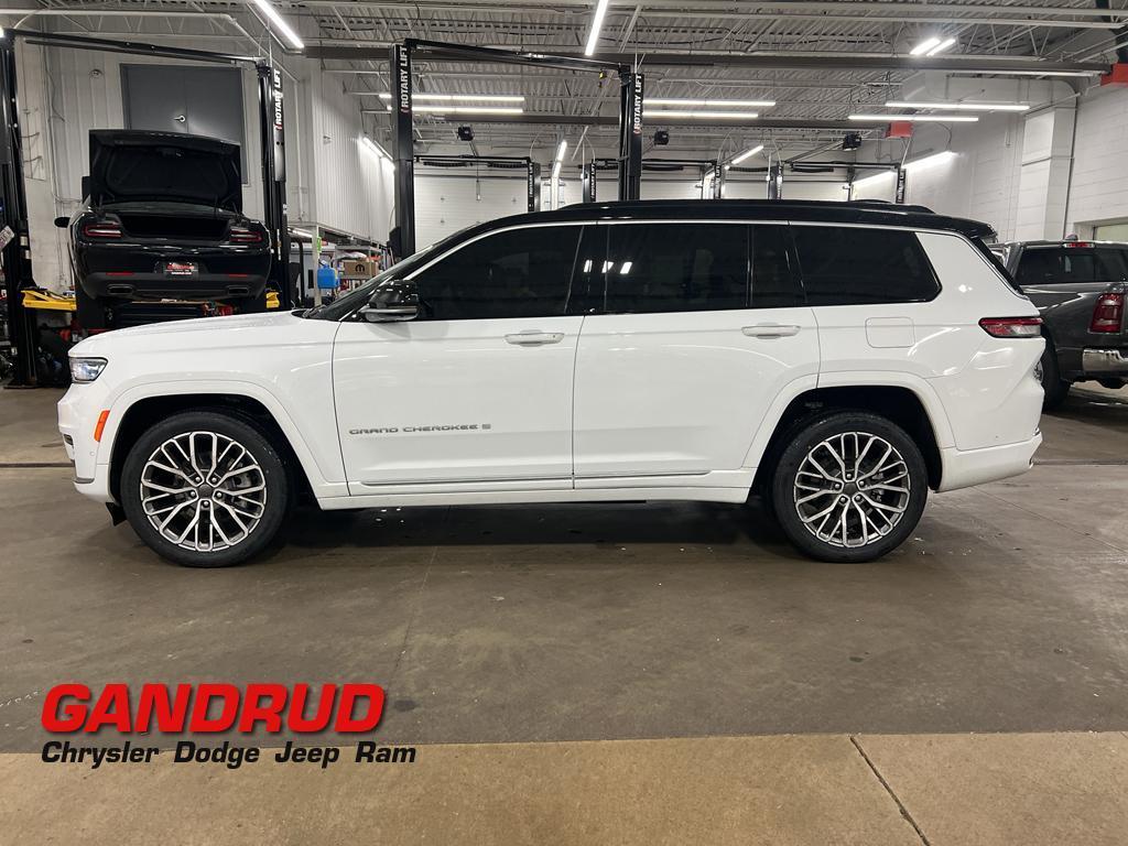 used 2025 Jeep Grand Cherokee L car