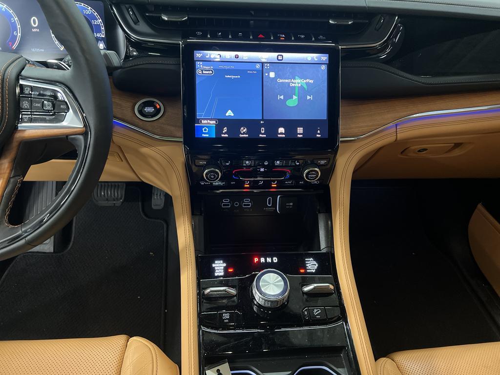 used 2025 Jeep Grand Cherokee L car