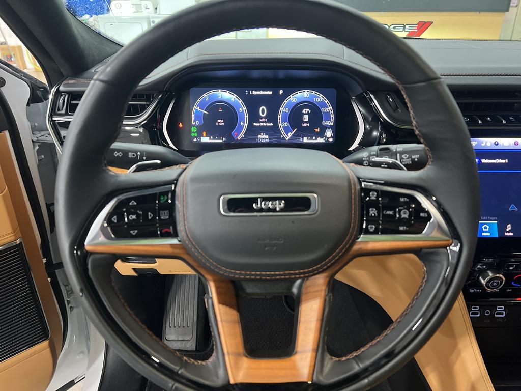 used 2025 Jeep Grand Cherokee L car