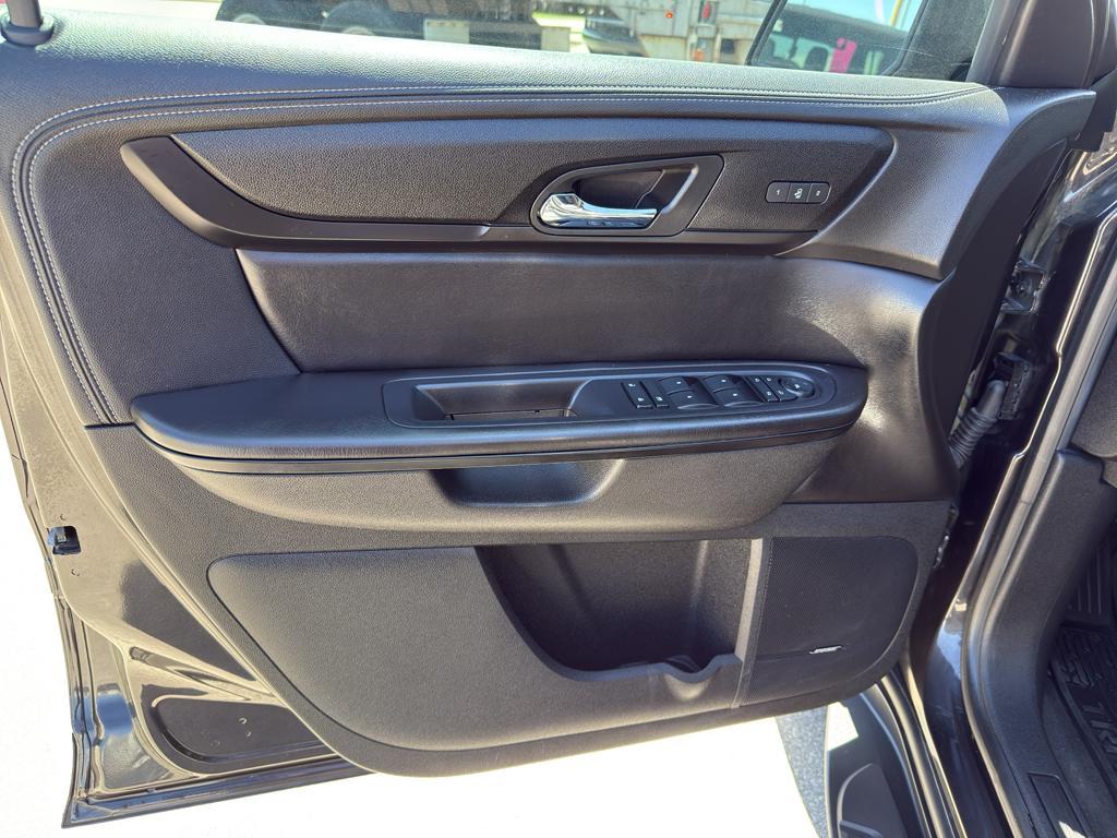 used 2017 Chevrolet Traverse car, priced at $16,995