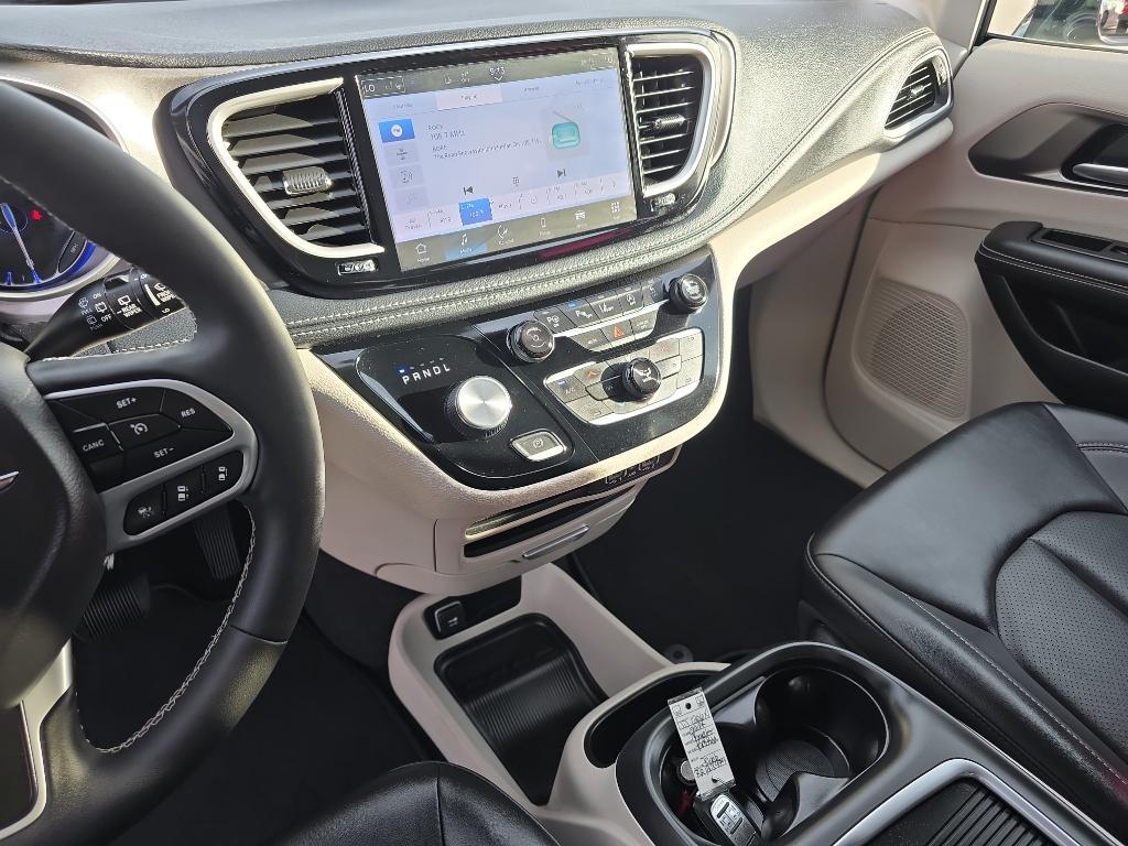 used 2024 Chrysler Pacifica car, priced at $34,995