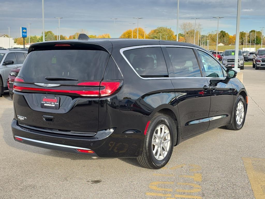 used 2024 Chrysler Pacifica car, priced at $34,995