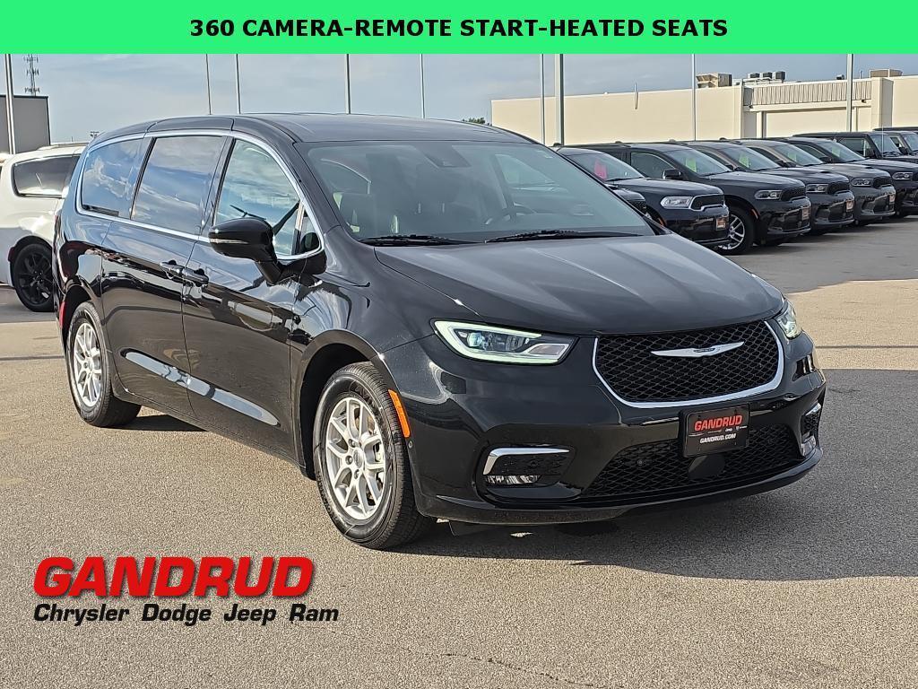 used 2024 Chrysler Pacifica car, priced at $34,995
