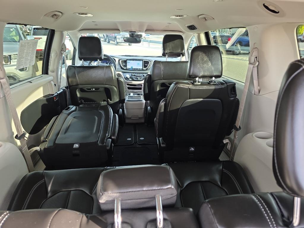 used 2024 Chrysler Pacifica car, priced at $34,995