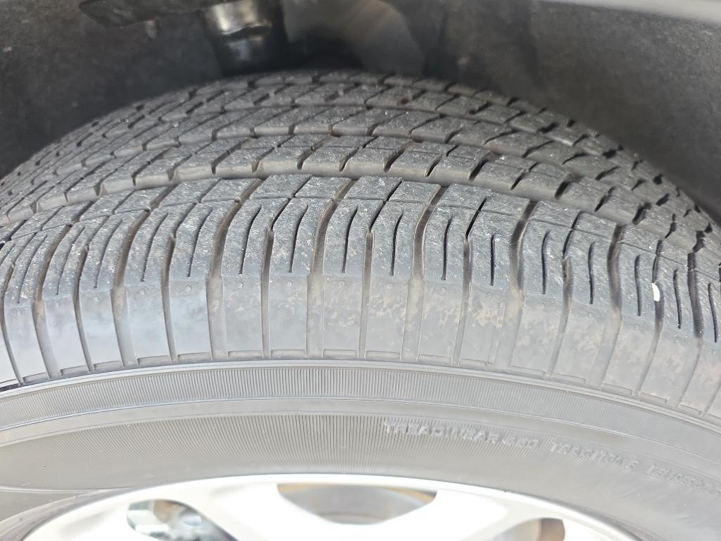 used 2024 Chrysler Pacifica car, priced at $34,995