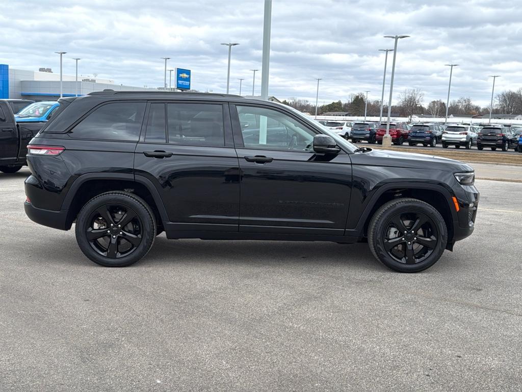 used 2023 Jeep Grand Cherokee car, priced at $35,495