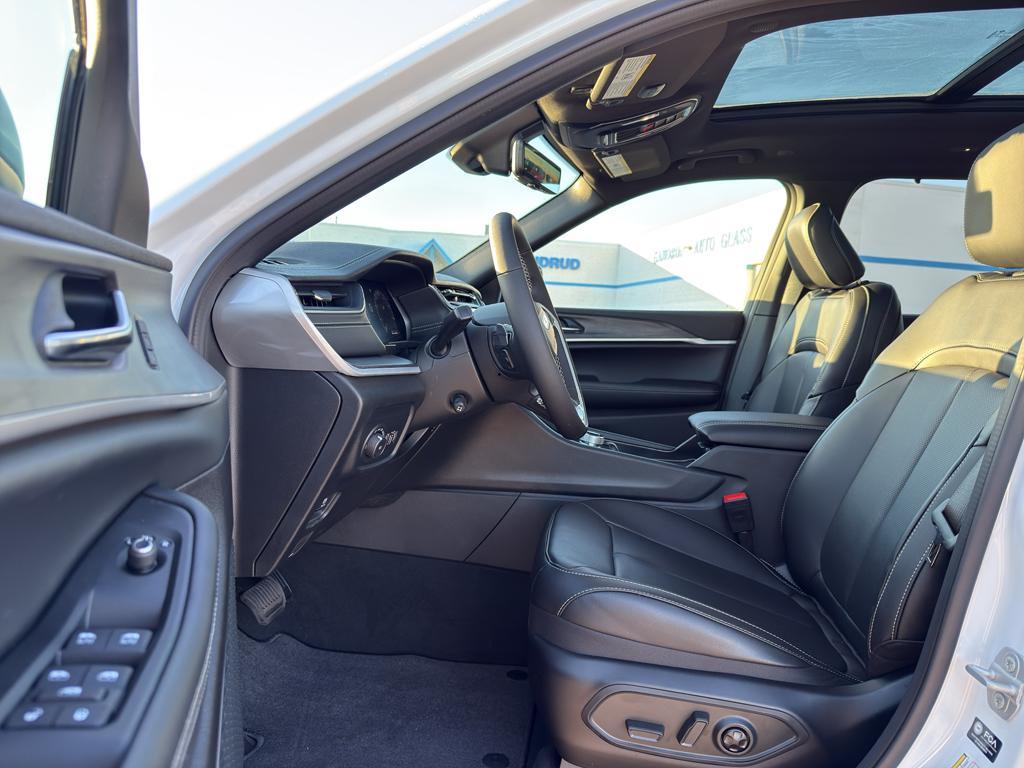 new 2025 Jeep Grand Cherokee L car, priced at $58,225